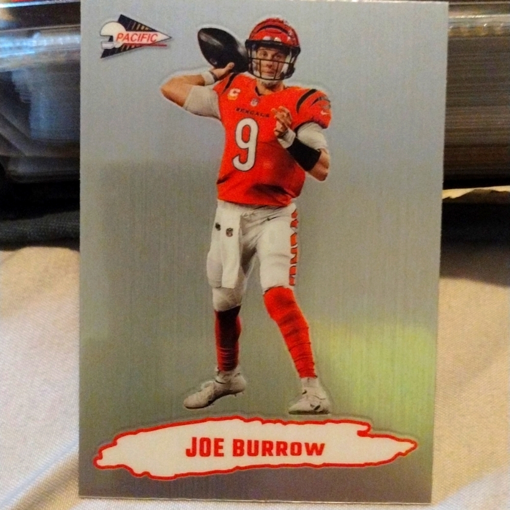 Joe burrow pacific silver prizm